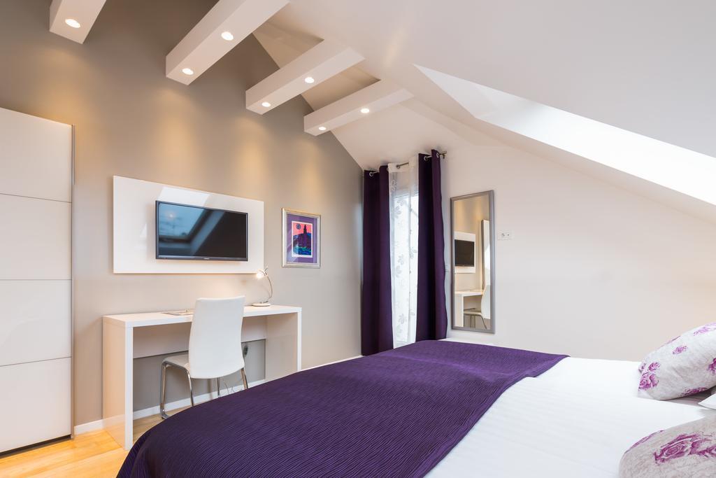 Laura Lux Suites สปลิท ภายนอก รูปภาพ